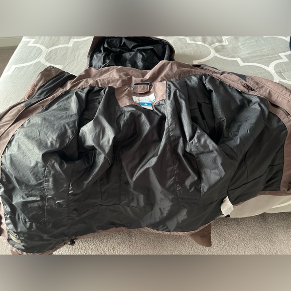 Double Shelled Interchangeable Brown Columbia Jacket - Picture 8 of 12